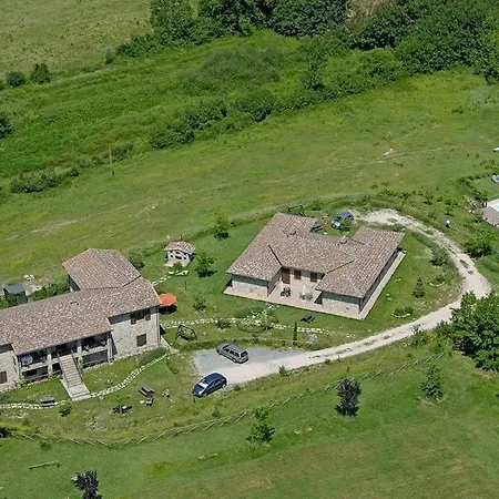 Sleeps 4 Passignano sul Trasimeno